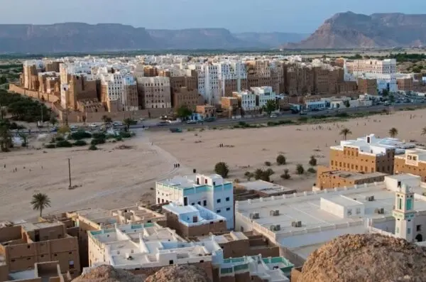 Guided tour experience in Yemen with local experts